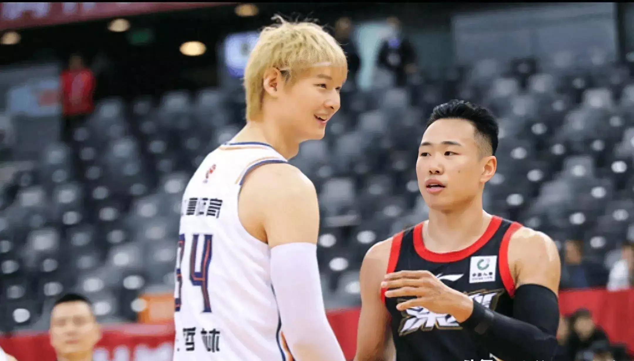 开云-关于CBA常规赛关键战走向成谜；AC米兰队长鼓劲；值得警惕；团队化学反应显著的信息