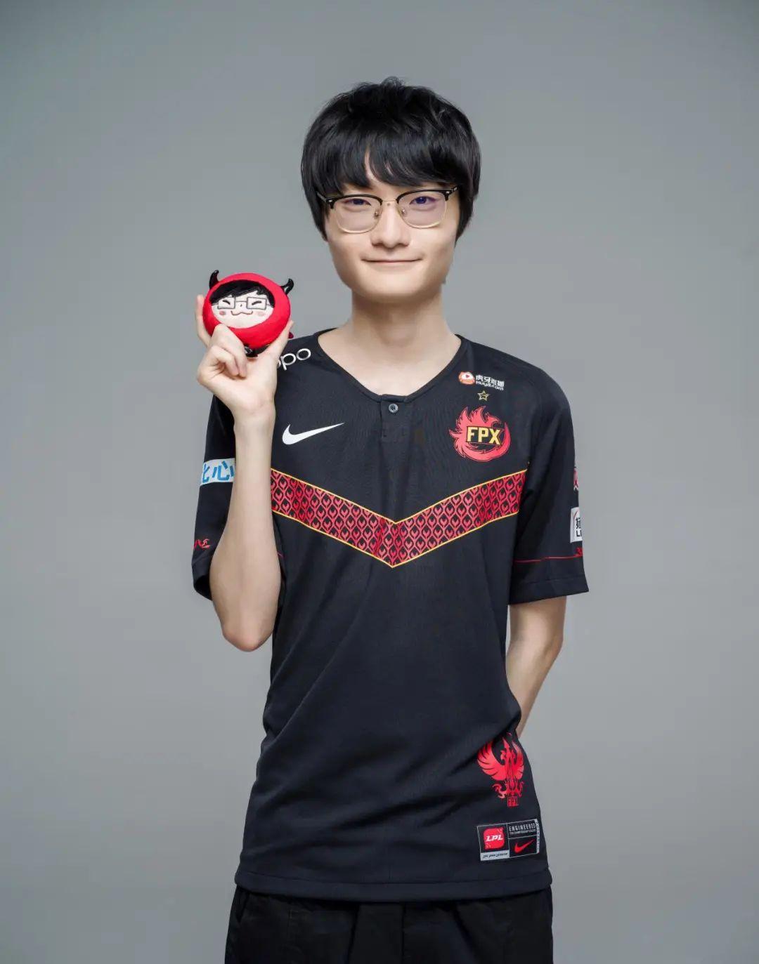 Karsa新星大胜表现惊艳,FPX未来可期!的简单介绍 Karsa新星大胜表现惊艳,FPX未来可期!的简单介绍