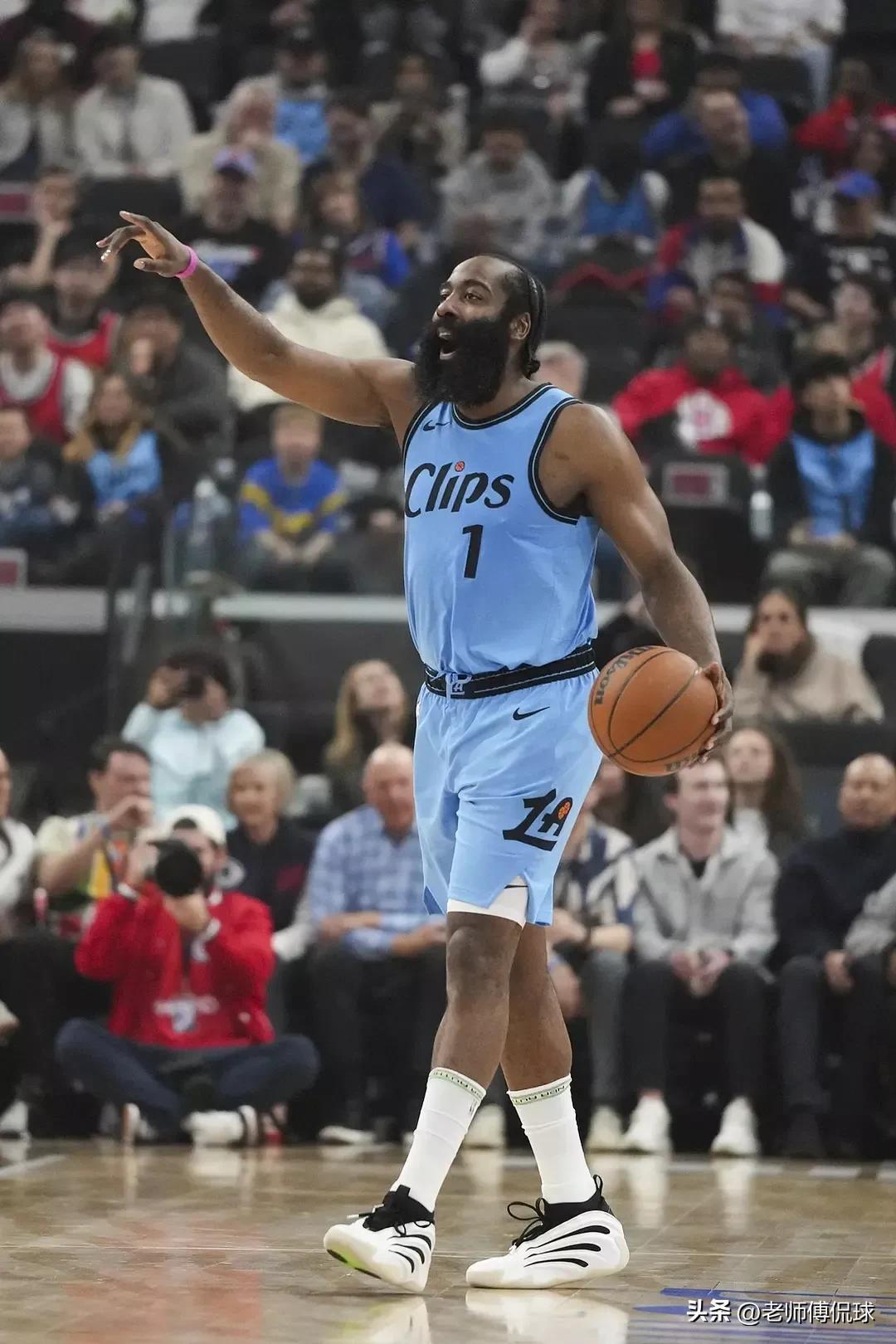 Kaiyun-哈登连续十二场比赛得分超过爆冷，湖人挑战极限！的简单介绍